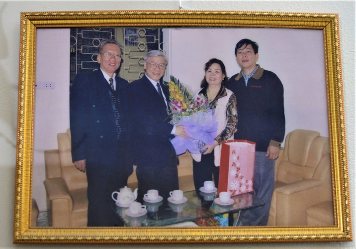 15 nam, tong bi thu, chu tich nuoc viet thu tay chuc tet co giao cu hinh 8