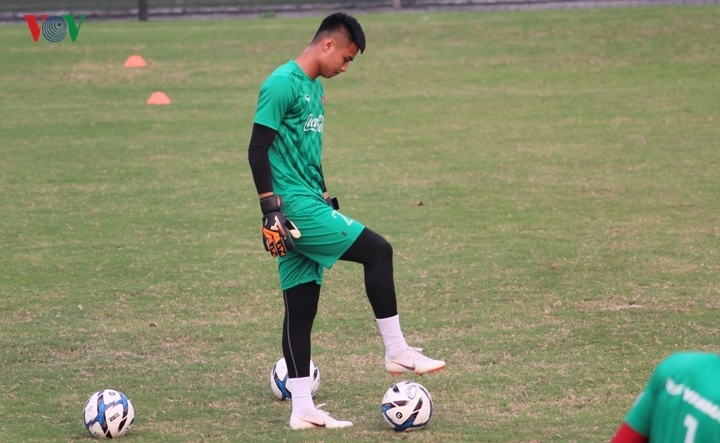 so ao chinh thuc cua u23 viet nam du vl u23 chau a: quang hai so 19 hinh 2