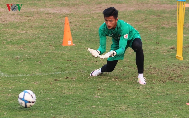 so ao chinh thuc cua u23 viet nam du vl u23 chau a: quang hai so 19 hinh 3