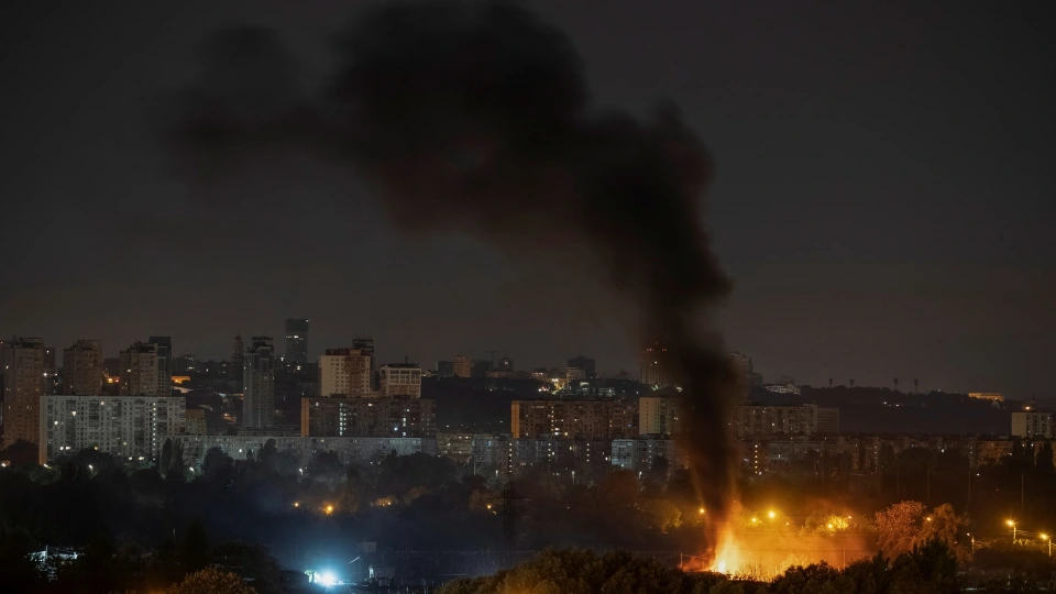 2025-07-10T031007Z_2008827124_RC2BJFAC38XH_RTRMADP_3_UKRAINE-CRISIS-ATTACK-KYIV_0.JPG