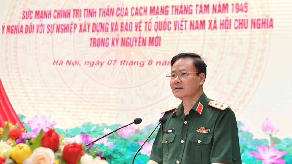 cach mang thang 8 hoi thao 80 nam.JPG