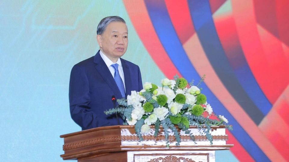 tong bi thu to lam doi moi sang tao.jpeg