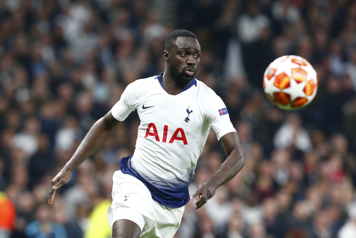 Trung vệ: Davinson Sanchez