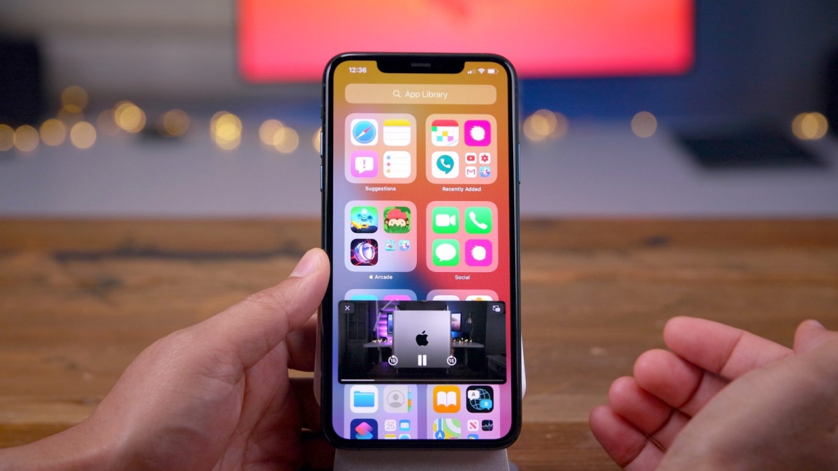 Để được cập nhật, người dùng cần sử dụng iPhone 6S trở lên, iPhone SE thế hệ 2 và iPod Touch 7. Với iPadOS 14, hệ điều hành này cần tối thiểu là iPad Mini 4, iPad thế hệ 5 trở lên, iPad Air 2, iPad Air thế hệ 3, các đời iPad Pro. iPad OS 14, watchOS 7 và tvOS 14 cũng được cập nhật cho máy tính bảng, đồng hồ và TV box của Apple trong cùng ngày. (Ảnh: 9to5Mac)