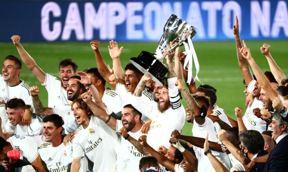 Chức vô địch La Liga 2019/2020 giúp Real Madrid thêm tự tin hướng đến mùa giải 2020/2021. (Ảnh: Getty).