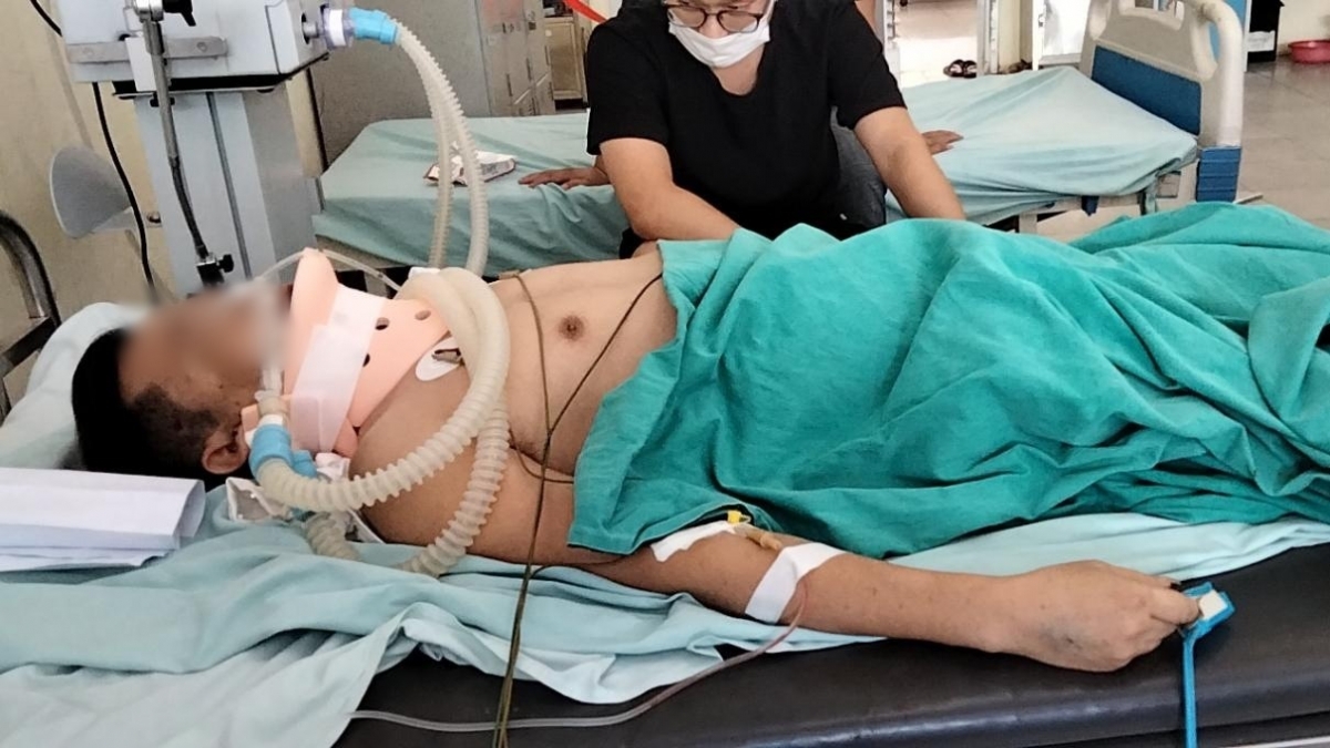 Sau khi bị đánh trọng thương trước cổng VKSND huyện Phúc Thọ, ông T. đã tử vong.