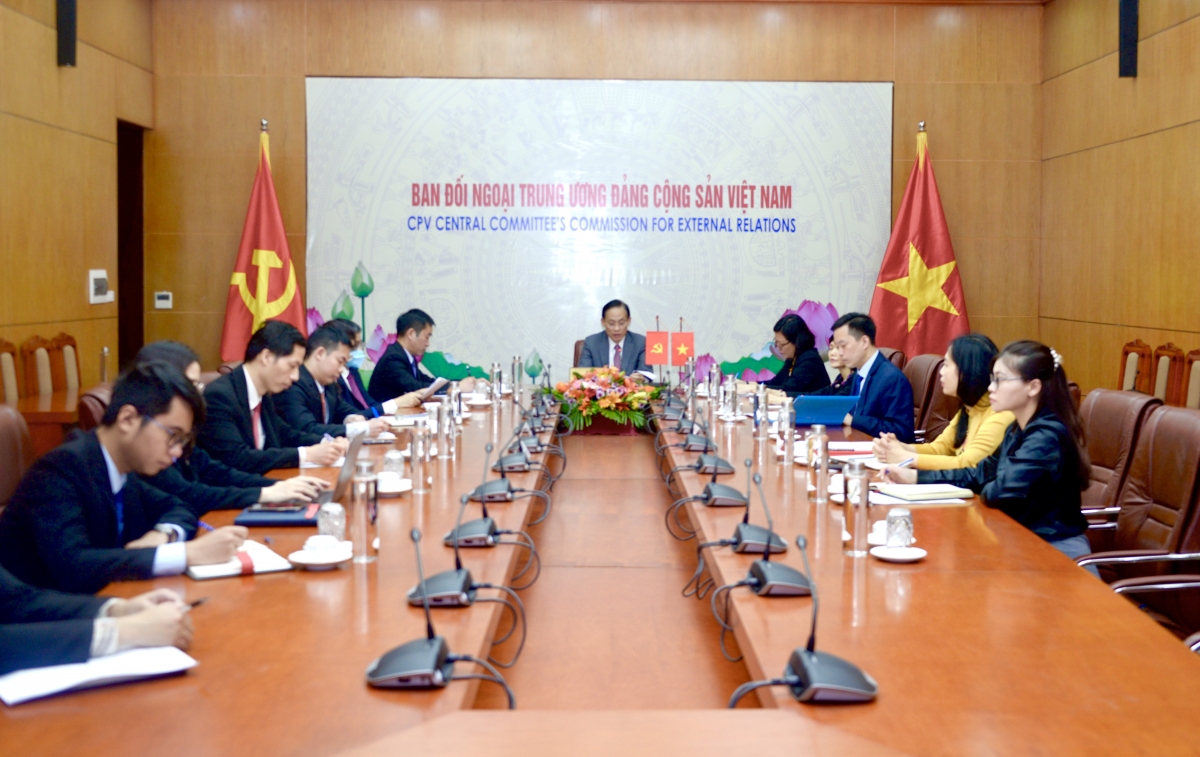 Ông Lê Hoài Trung đề nghị Trung Quốc tuân thủ nghiêm túc 3 văn kiện pháp lý về quản lý biên giới trên bộ Việt Nam - Trung Quốc, duy trì hòa bình, ổn định và xử lý thỏa đáng vấn đề trên biển