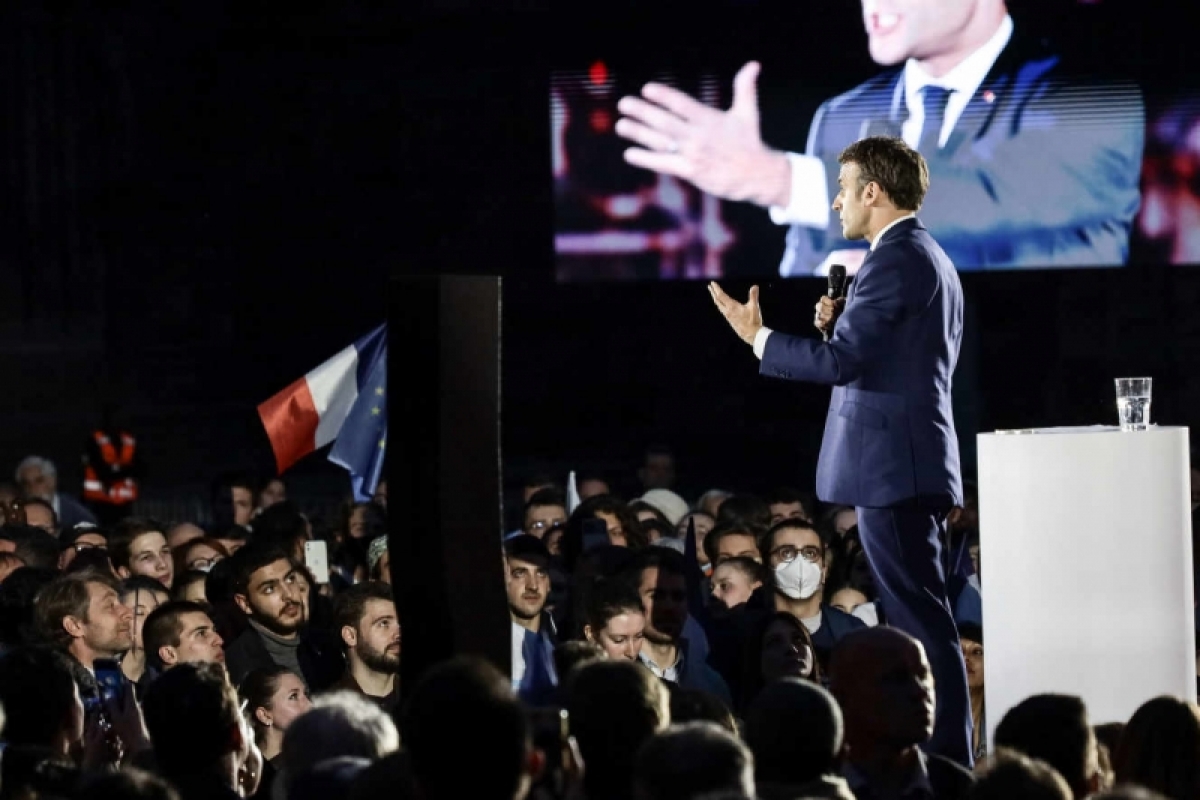 Ông Macron đang vận động ở khu vực các cử tri ủng hộ ông Melenchon.