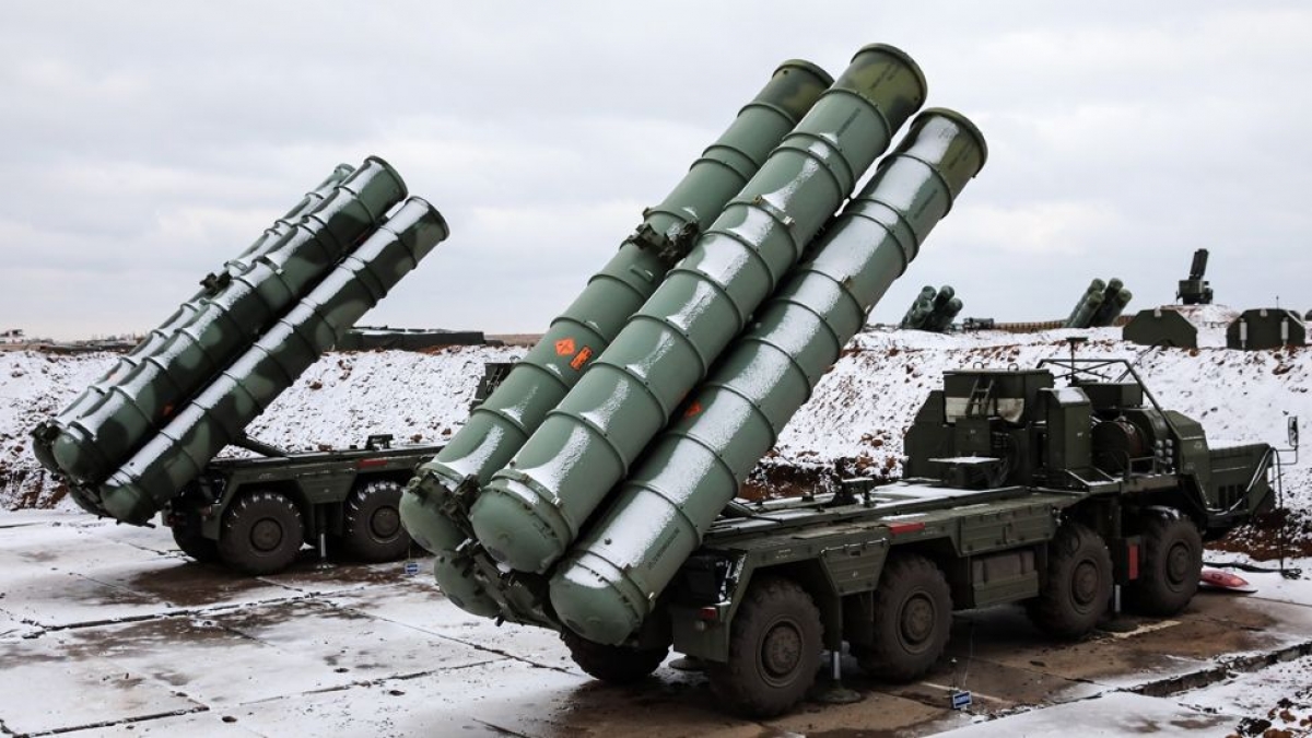 Tổ hợp S-400. Ảnh: TASS