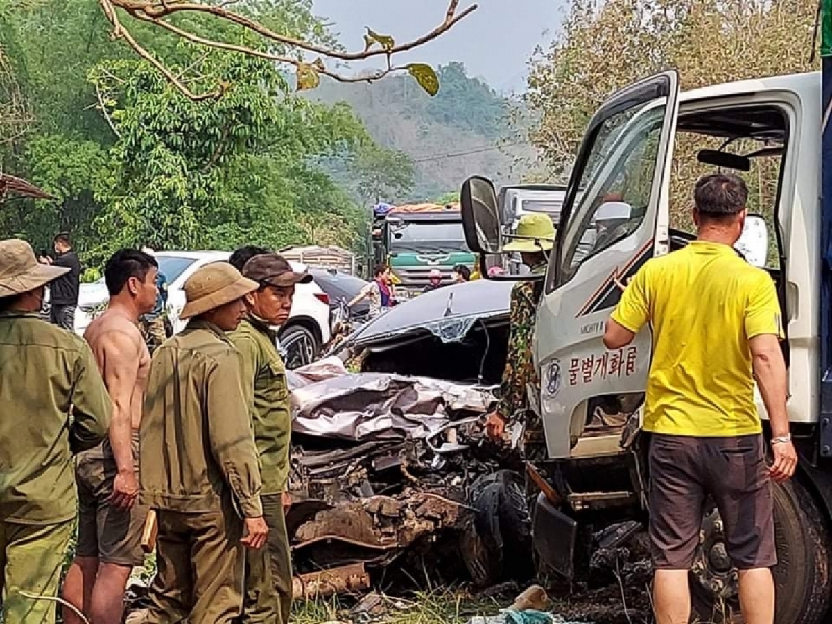 Tai nạn giao thông làm 1 người, 2 người bị thương.