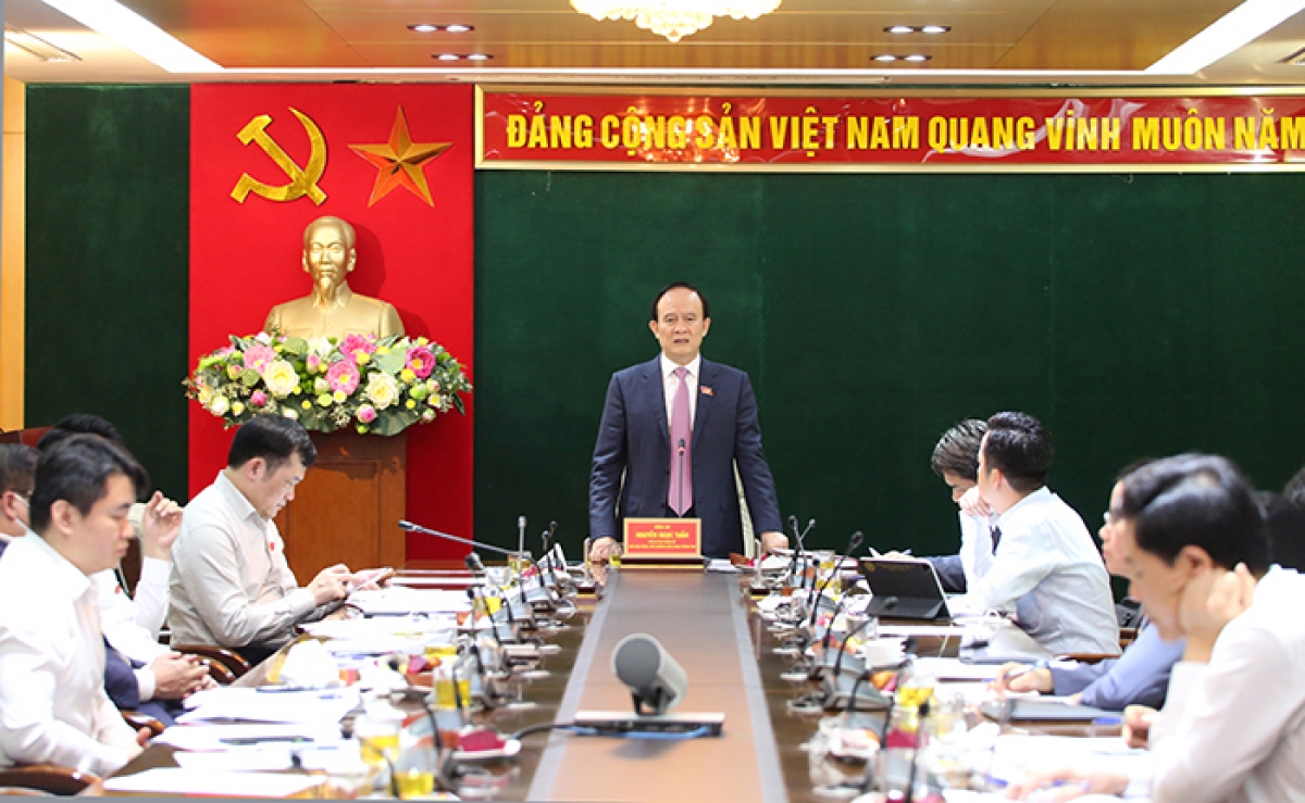 Chủ tịch HĐND Thành phố Nguyễn Ngọc Tuấn chủ trì phiên thảo luận