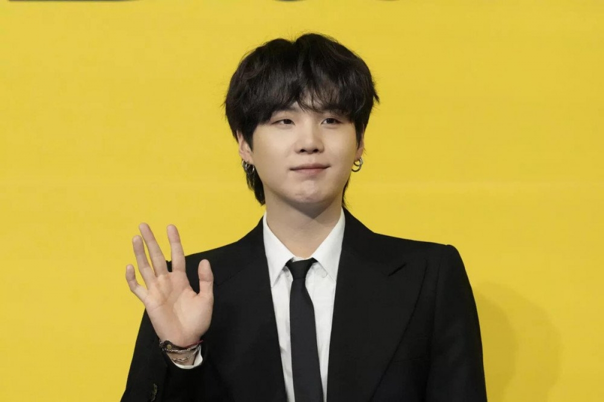 Suga (BTS).