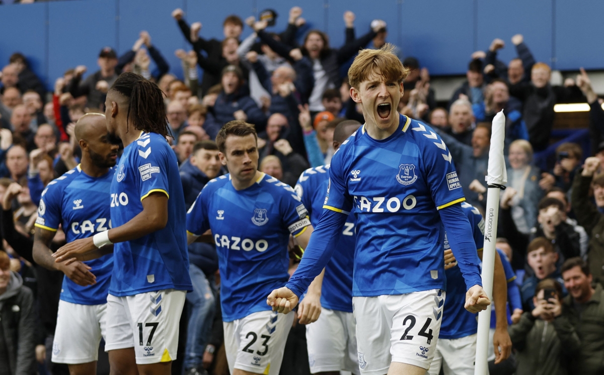 Chiến thắng 1-0 trước Chelsea giúp Everton thắp sáng hy vọng trong cuộc đua trụ hạng. (Ảnh: Reuters)