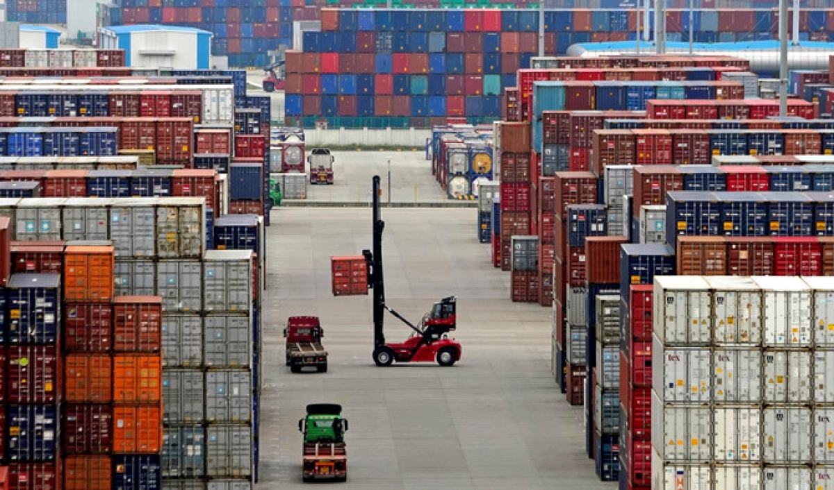 Pakistan cấm nhập khẩu các mặt hàng xa xỉ. Ảnh: Reuters