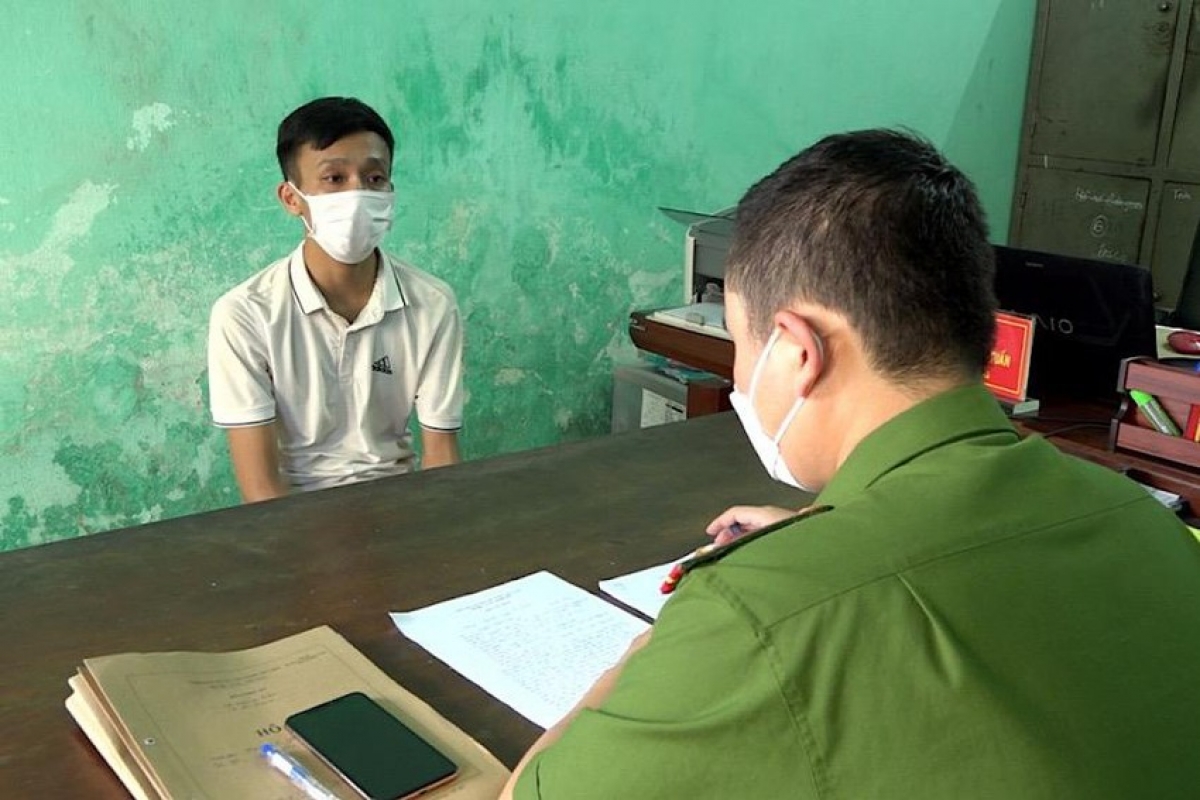 thủ đoạn lừa đảo mới làm giả và đánh tráo sổ đỏ để chiếm đoạt tiền hình ảnh 1 thu doan lua dao moi lam gia va danh trao so do de chiem doat tien hinh anh 1