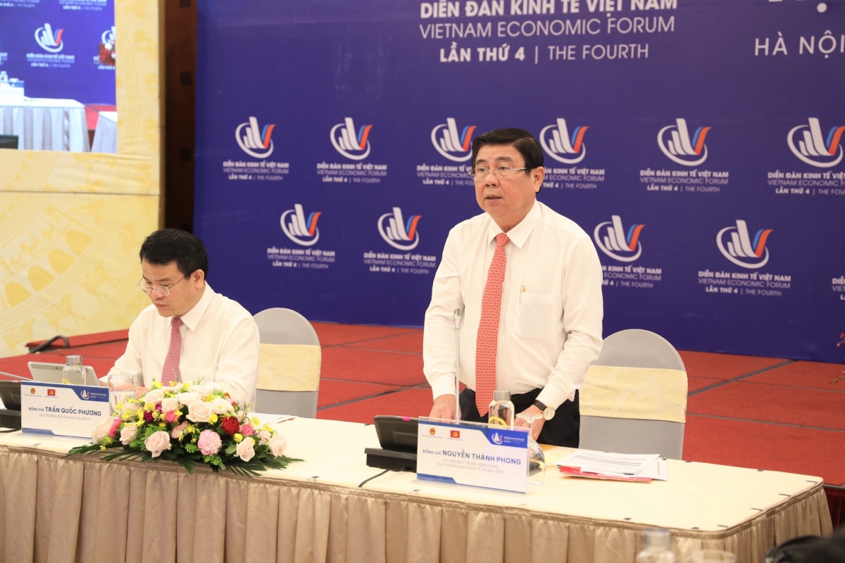sáng nay, thủ tướng chủ trì diễn đàn kinh tế việt nam lần thứ tư hình ảnh 1 sang nay, thu tuong chu tri dien dan kinh te viet nam lan thu tu hinh anh 1