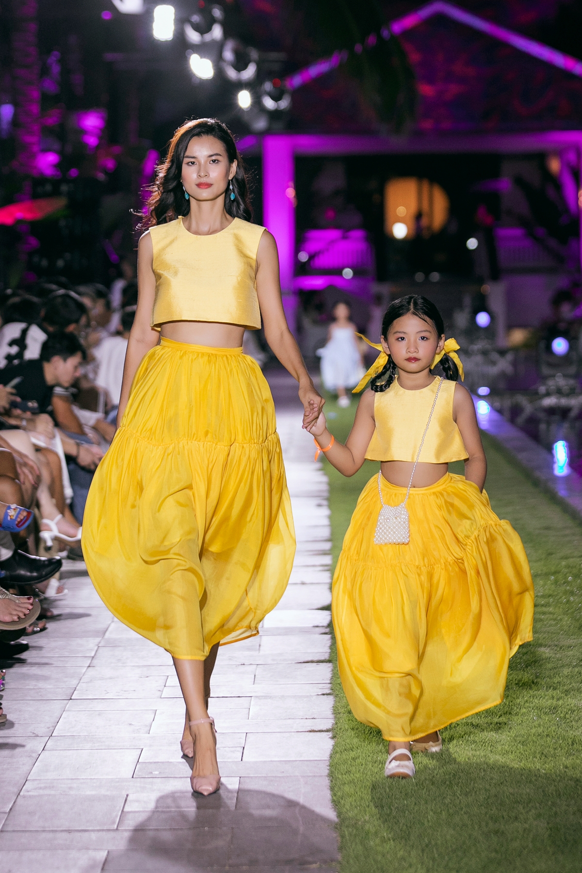 hoa hau huong giang hoa nu hoang bien xanh trong show cua xuan lan hinh anh 5