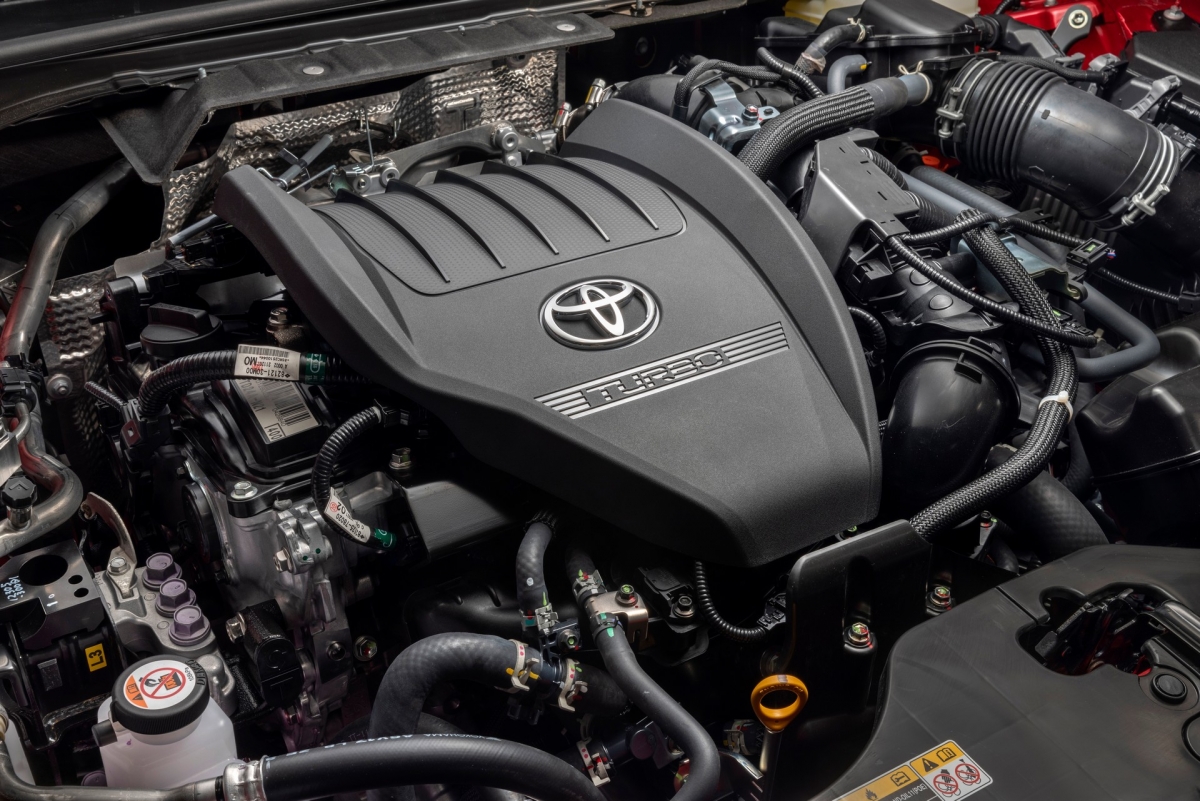 toyota crown 2023 ra mat chiec sedan duoc thiet ke theo phong cach crossover hinh anh 5