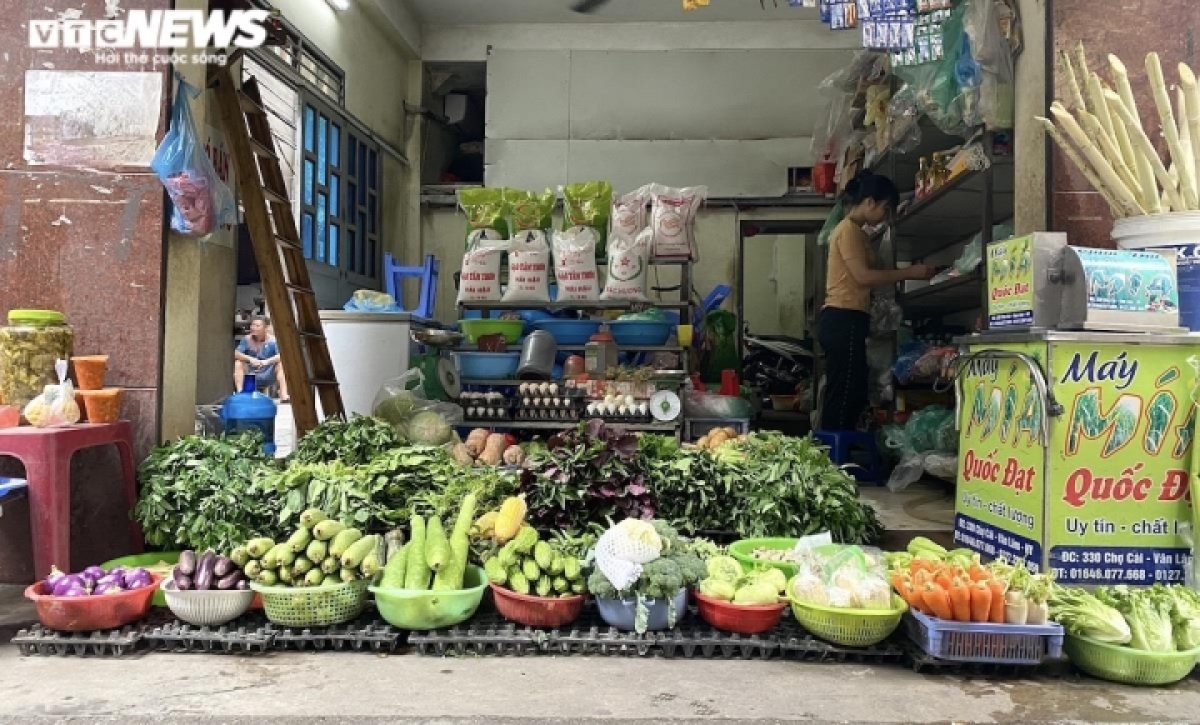 rau xanh, thịt lợn, thịt gà tăng giá mạnh hình ảnh 1 rau xanh, thit lon, thit ga tang gia manh hinh anh 1