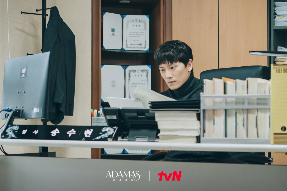  Ong hoang rating ji sung tai xuat man anh voi vai dien cap song sinh bao thu hinh anh 3
