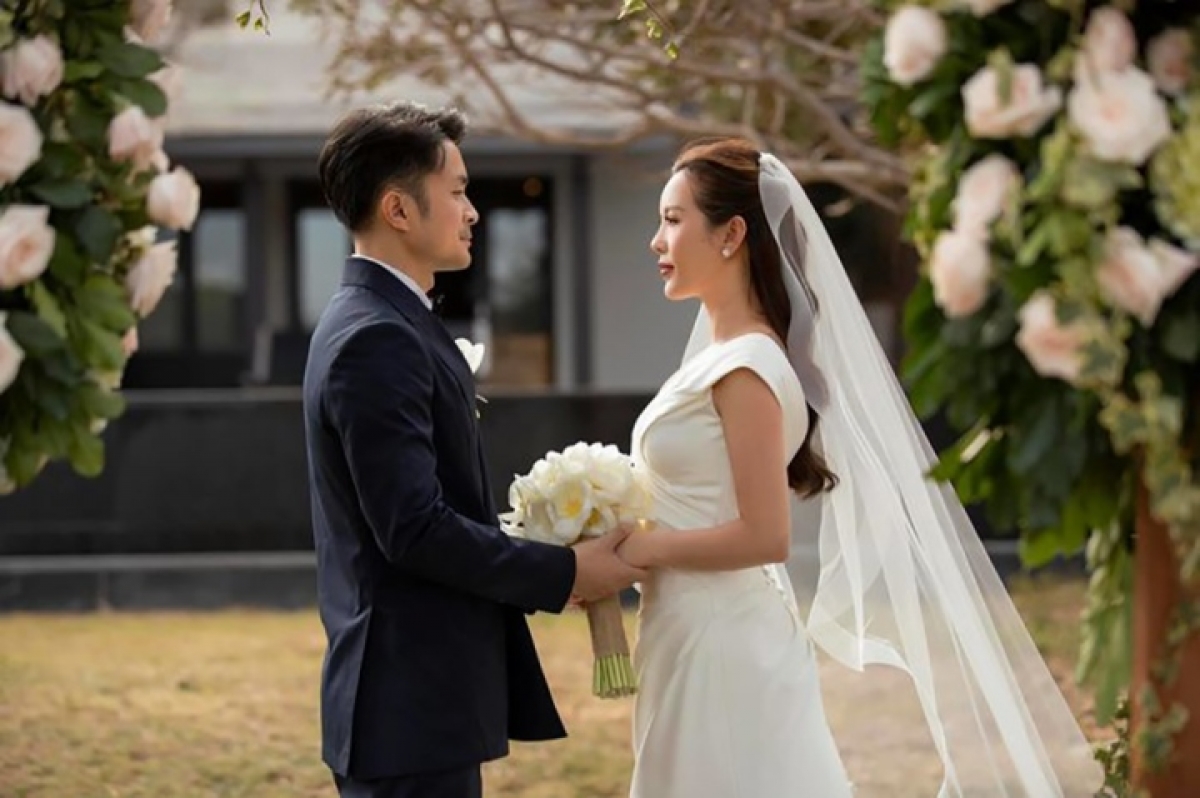 nhung sao viet cong khai chuyen ky hop dong hon nhan truoc khi cuoi hinh anh 3
