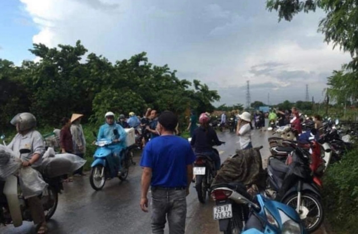 2 phu nu bi set danh chet thuong tam khi dang cay lua ngoai dong hinh anh 1