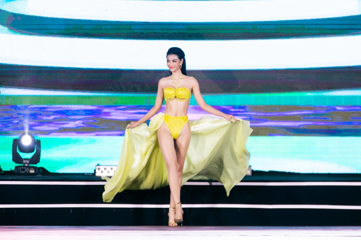 luong thuy linh trinh dien bikini cung thi sinh hoa hau the gioi viet nam 2022 hinh anh 3
