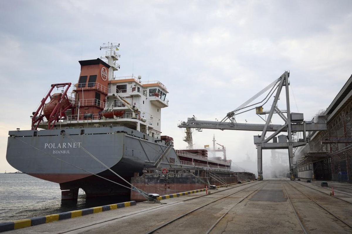 chuyến tàu đầu tiên chở ngũ cốc của ukraine rời cảng odessa hình ảnh 1 chuyen tau dau tien cho ngu coc cua ukraine roi cang odessa hinh anh 1