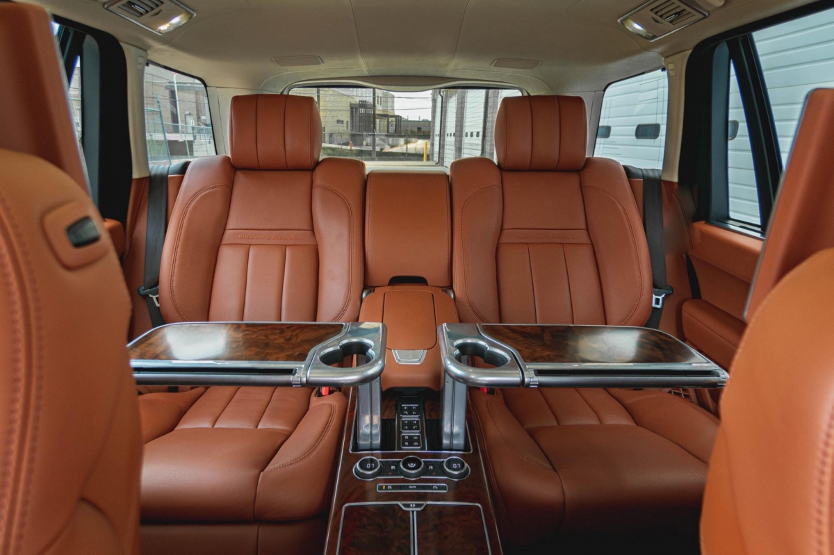 can canh ve dep sang trong tren range rover holland holland edition hinh anh 5