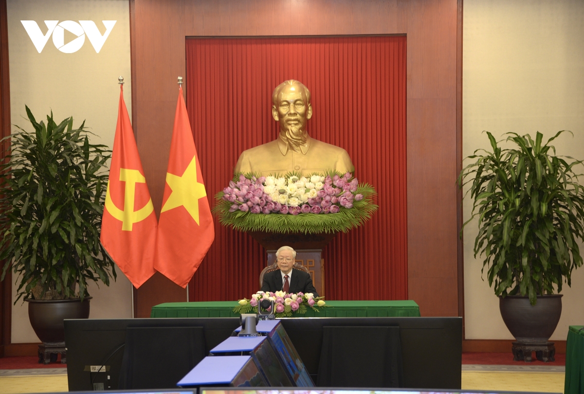 tong bi thu nguyen phu trong hoi dam truc tuyen voi tong thong mozambique hinh anh 1