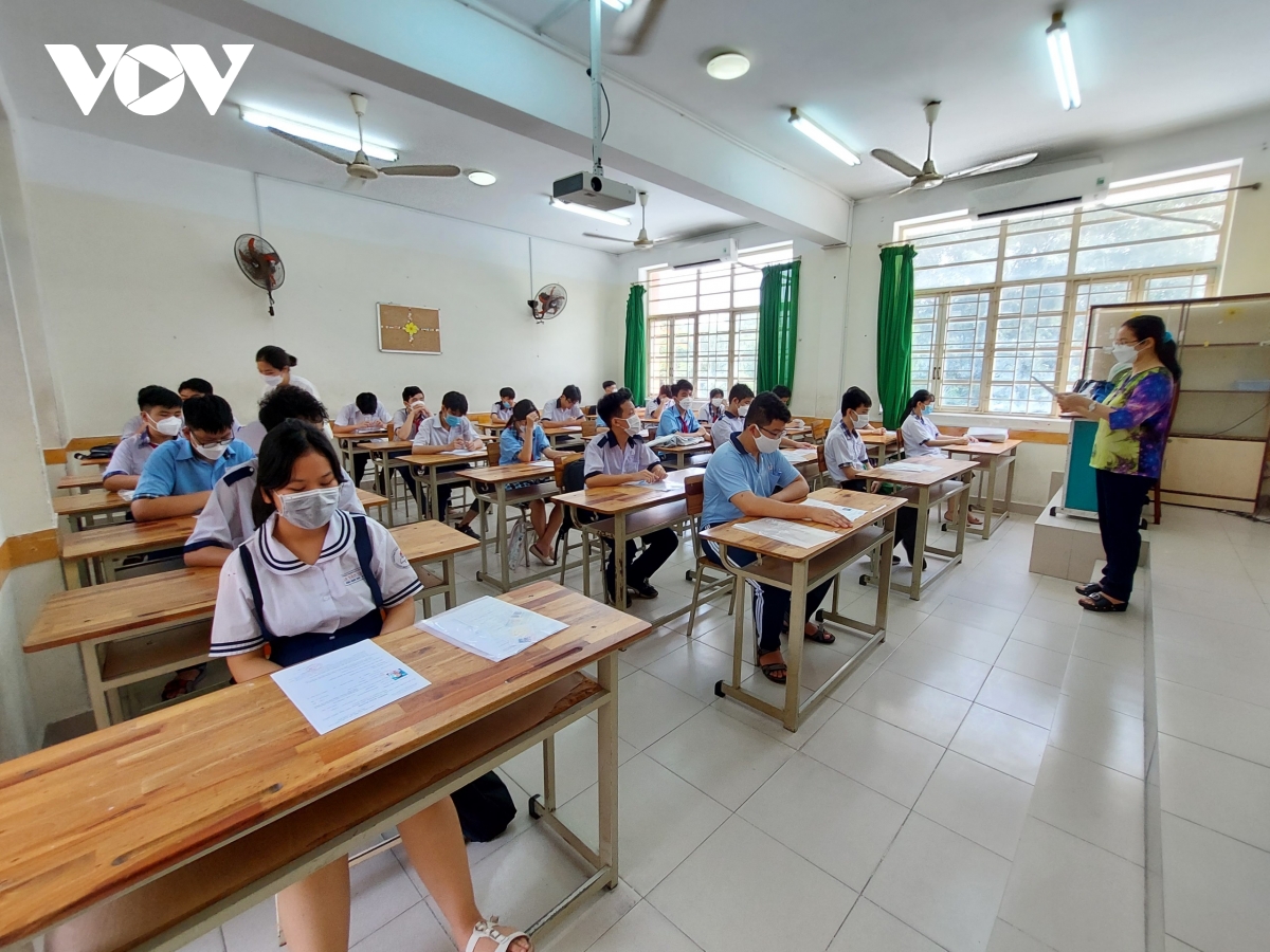 si tu tai Da nang va tp.hcm buoc vao ky thi lop 10 hinh anh 4