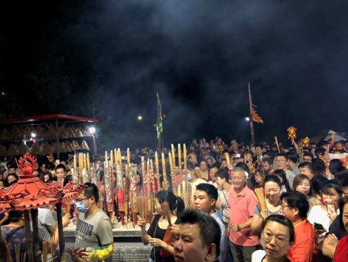 giao thua online tet ky hoi 2019: hao khi tien rong, khoi nguon cam hung hinh 38