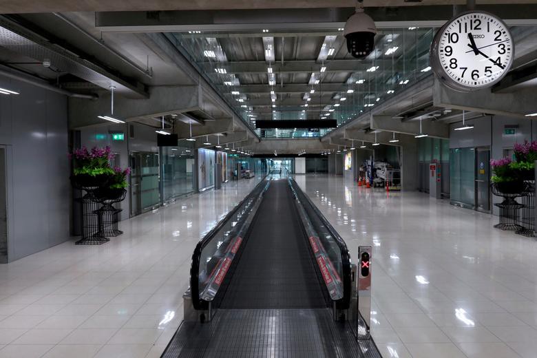 cac dia diem dong duc tren the gioi bong "vang ngat" vi dich covid-19 hinh 7