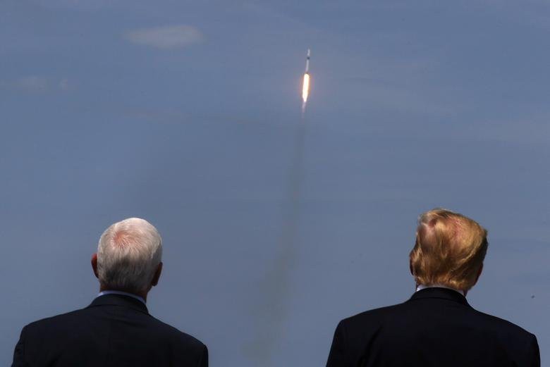 tham vong sao hoa va giac mo khong gian "cho moi nguoi" cua spacex hinh 1