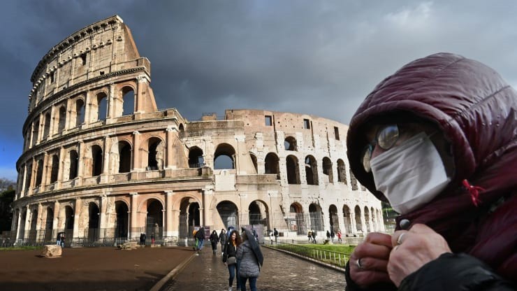 gan 1.000 nguoi thiet mang trong mot ngay tai italy​ hinh 1