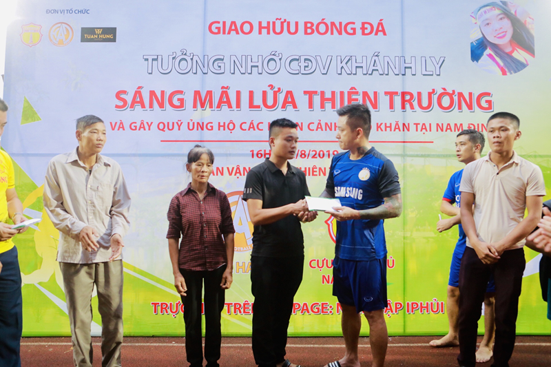 tuan hung da bong gop quy sua nha cho bo me nu cdv tu nan hinh 12