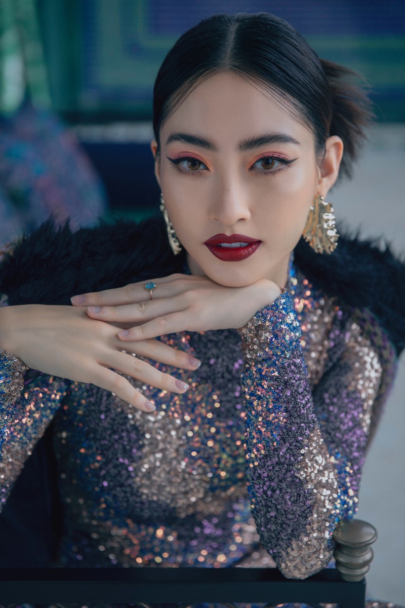 hoa hau luong thuy linh ngay cang lot xac sau 6 thang dang quang  hinh 21