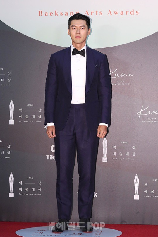 hyun bin, park seo joon lich lam tren tham do le trao giai baeksang  hinh 4