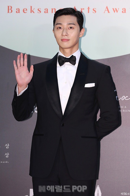 hyun bin, park seo joon lich lam tren tham do le trao giai baeksang  hinh 6