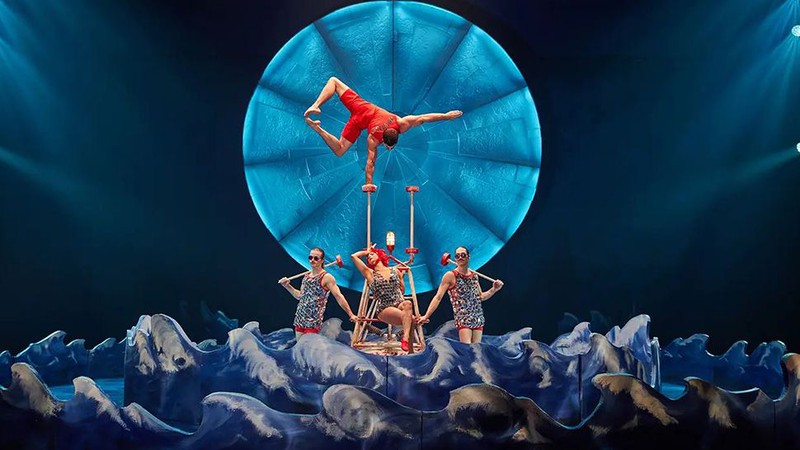 ganh xiec toan cau "cirque du soleil" pha san vi dich covid-19 hinh 2