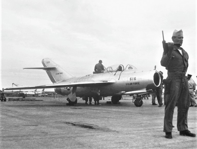 my da "cuom" chiec mig-15 moi nhat cua lien xo nhu the nao? hinh 2