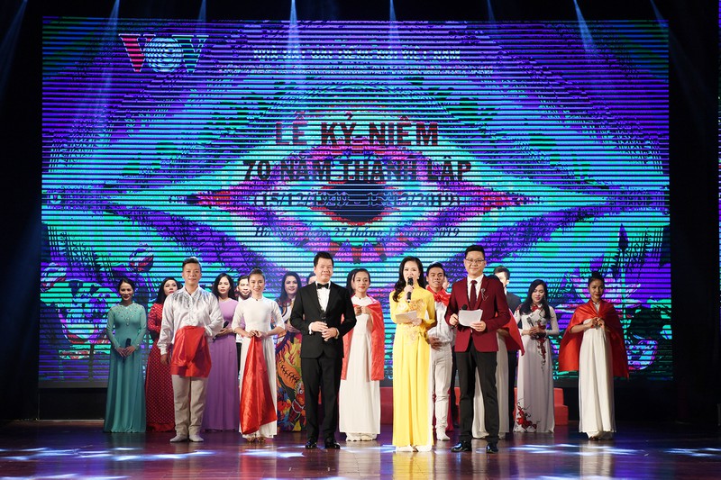 hinh anh le ky niem 70 nam nha hat dai tieng noi viet nam hinh 1