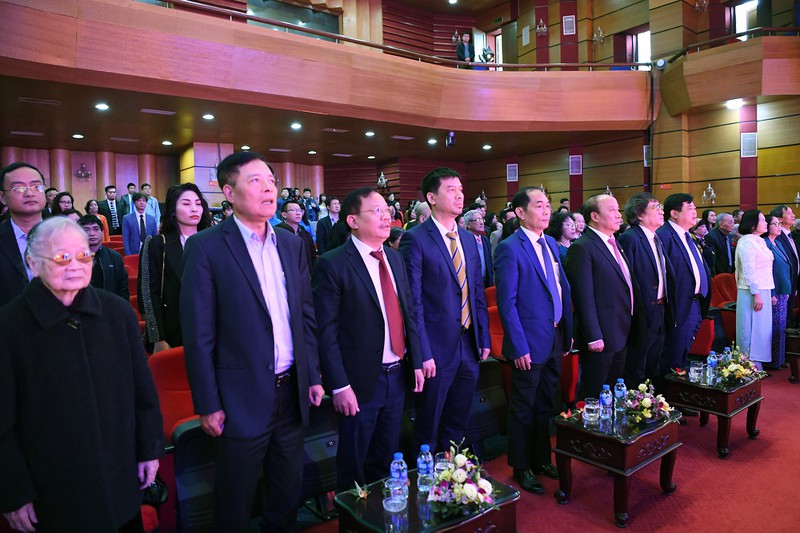 hinh anh le ky niem 70 nam nha hat dai tieng noi viet nam hinh 3