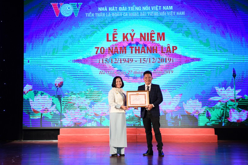 hinh anh le ky niem 70 nam nha hat dai tieng noi viet nam hinh 11