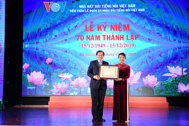 hinh anh le ky niem 70 nam nha hat dai tieng noi viet nam hinh 12