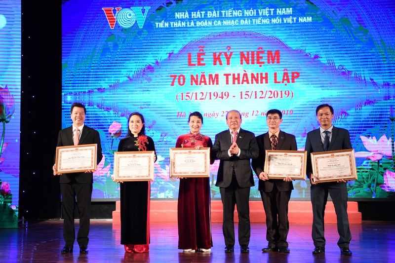 hinh anh le ky niem 70 nam nha hat dai tieng noi viet nam hinh 17