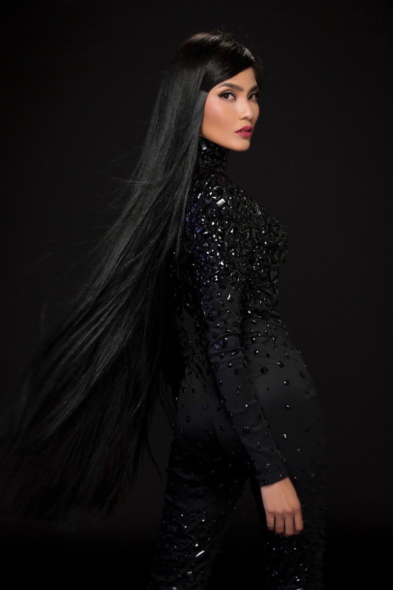 truong thi may don nam moi bang bo anh sac den huyen bi hinh 9