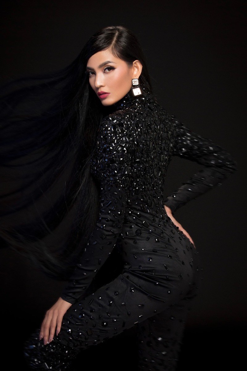 truong thi may don nam moi bang bo anh sac den huyen bi hinh 11