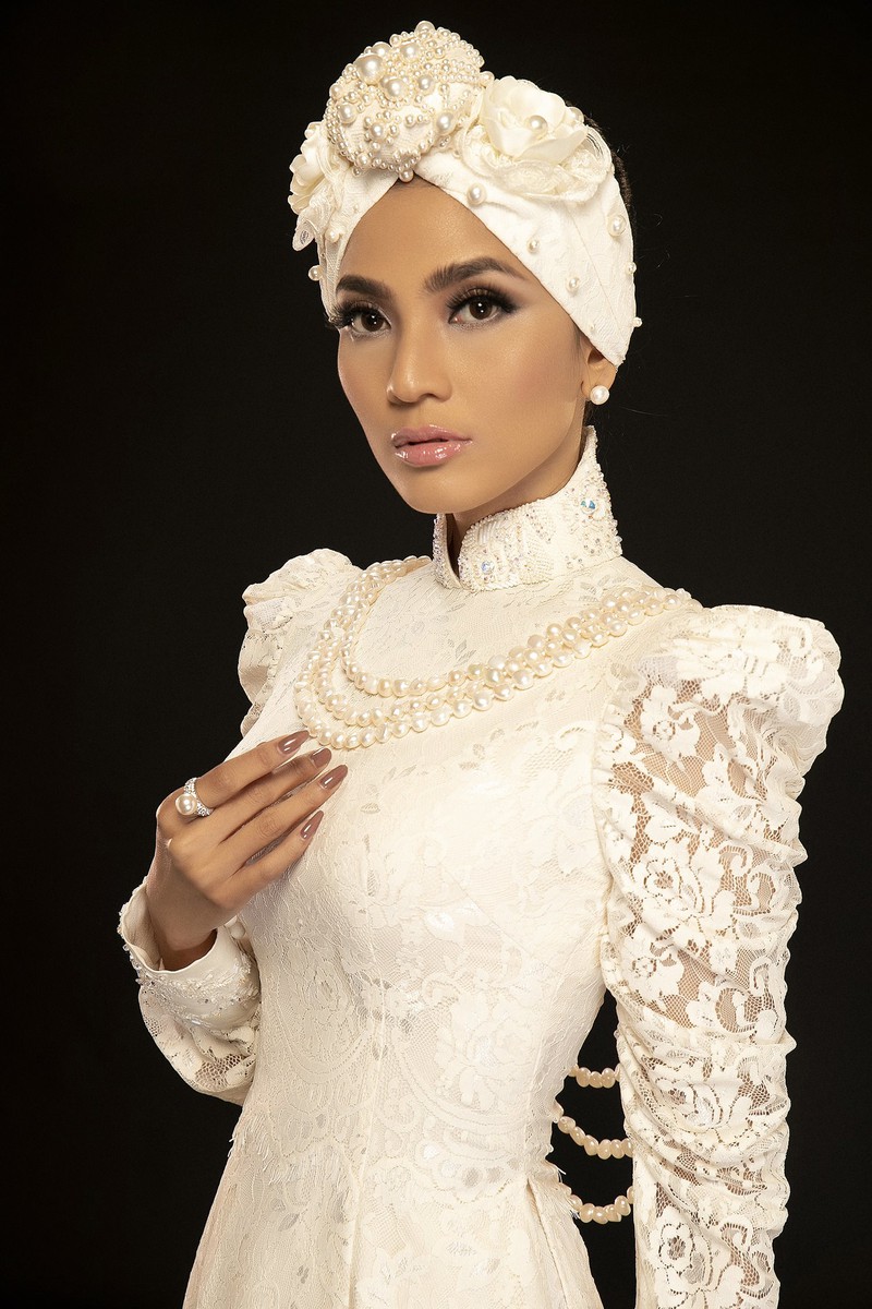 truong thi may dep cuon hut khi dien mot ao dai quan khan turban hinh 2