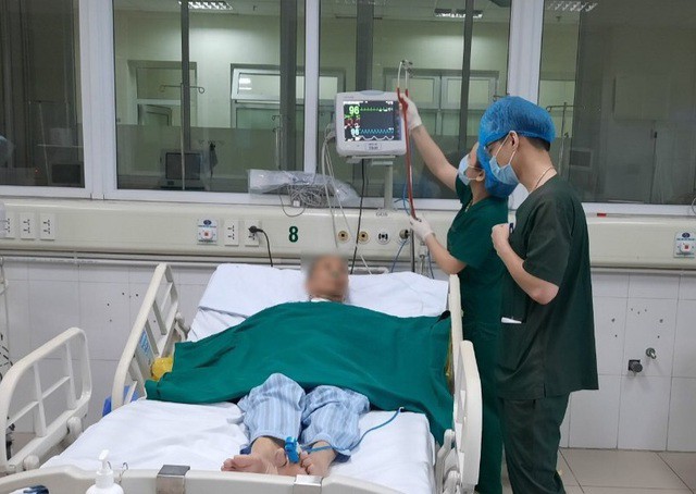 Vận động bệnh nhân khỏi Covid-19 hiến huyết tương điều trị các ca bệnh nặng - 1